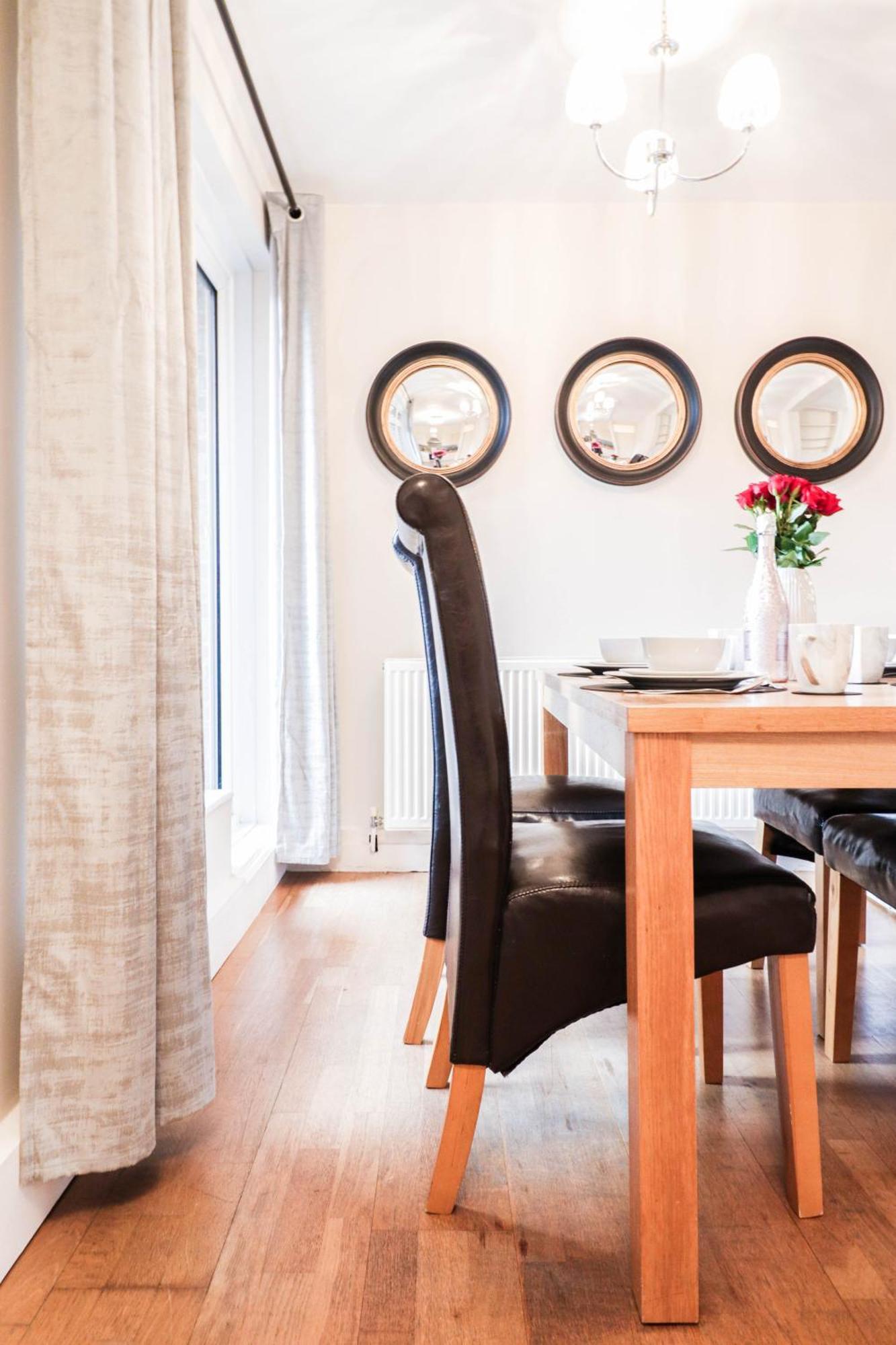 Bright And Well-Kept 2 Bed Flat! Russell Square Apartment London Exterior photo